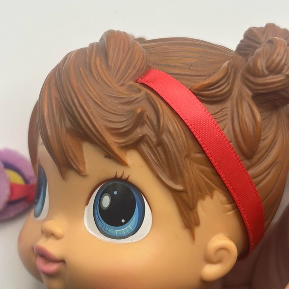 2010 Discontinued Crib Life Doll - Picture 5 of 6